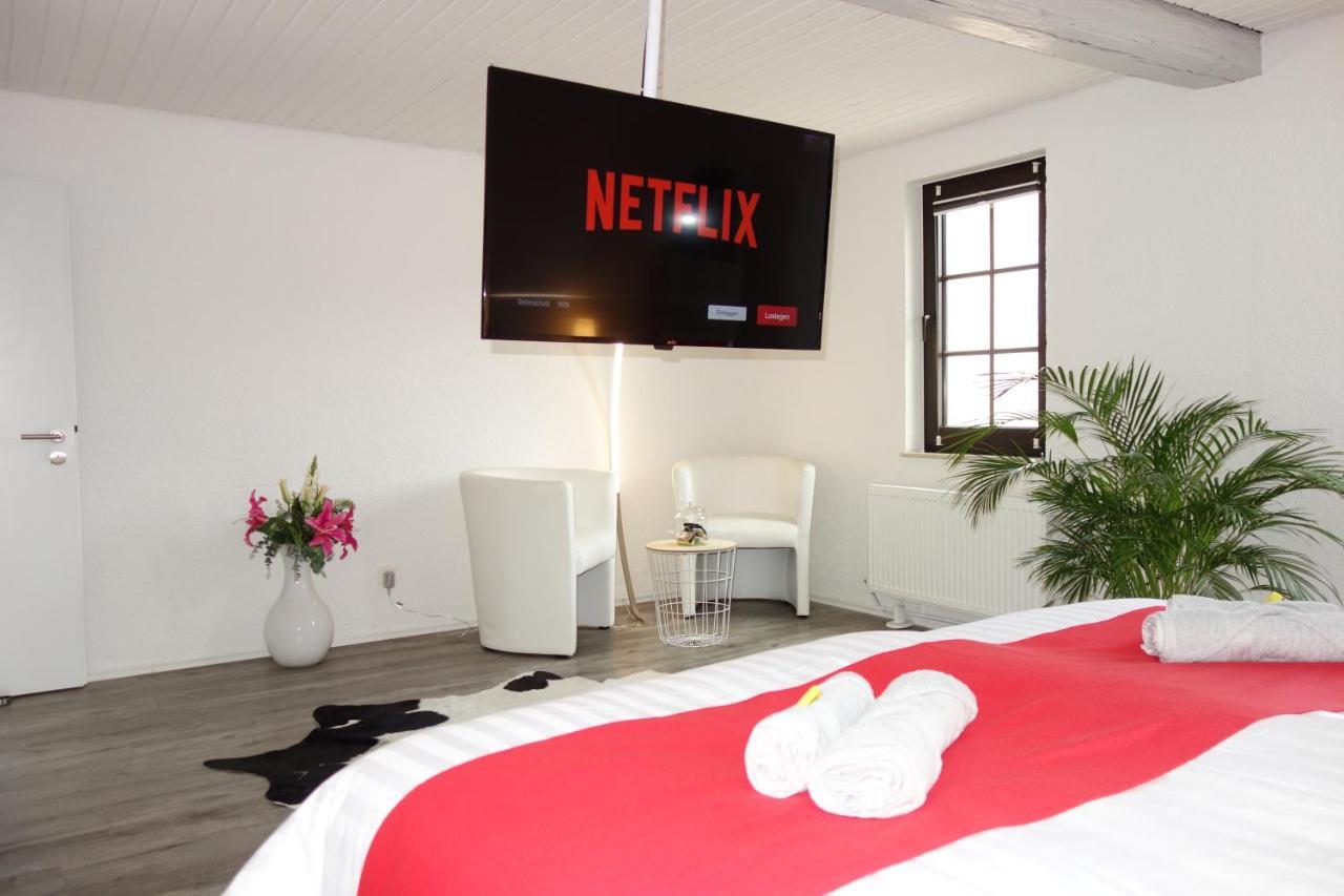 Happy-Homes Red - Up To 5 - Kueche - W-Lan - Netflix - Honig - Terrasse Altenstadt Exterior foto